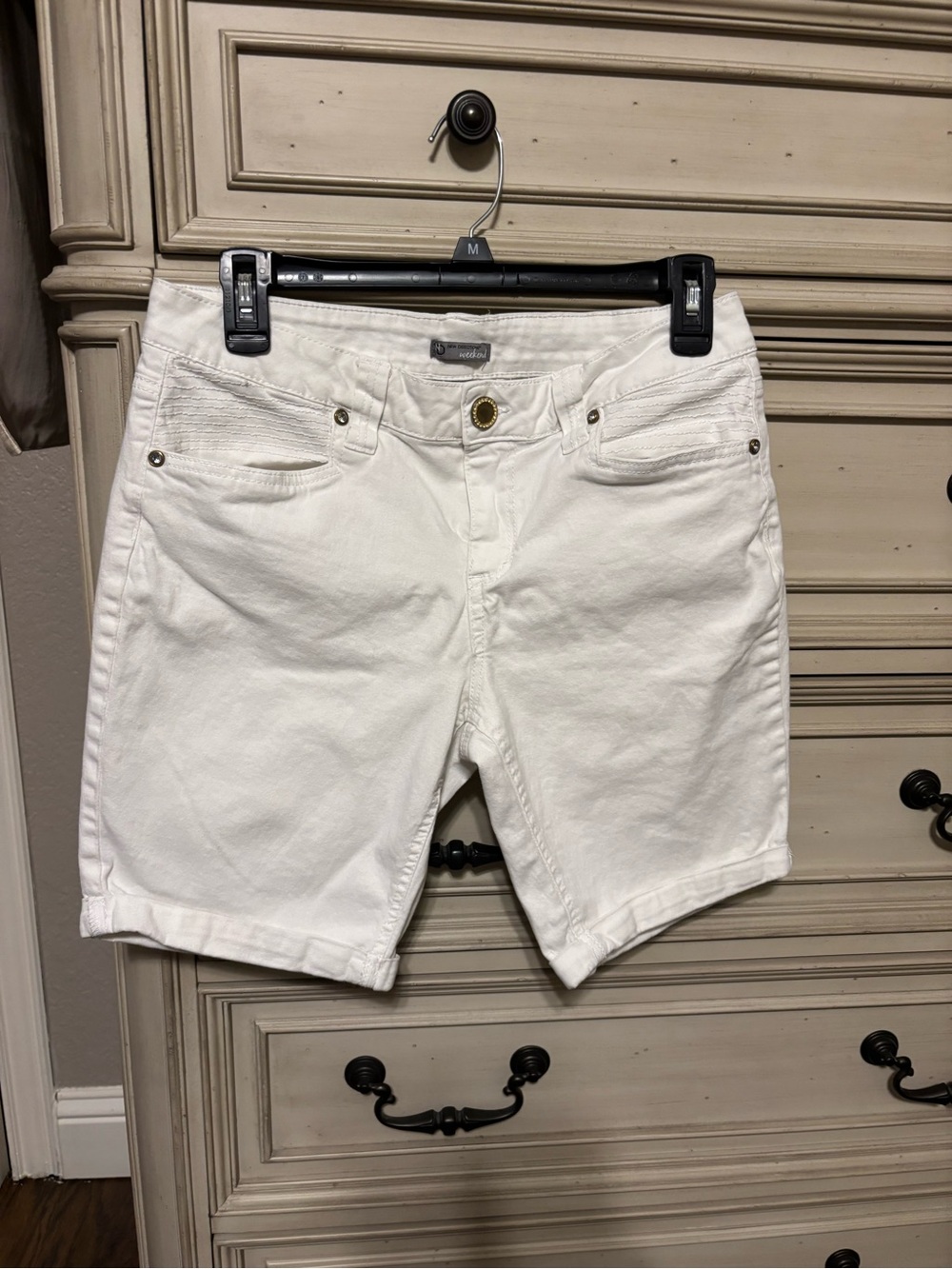 White Women's Mid-Rise Denim Shorts